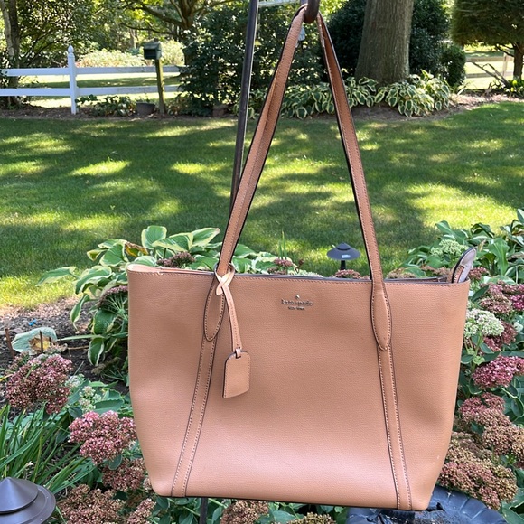 kate spade Handbags - Kate Spade large leather timeless taupe tote GUC